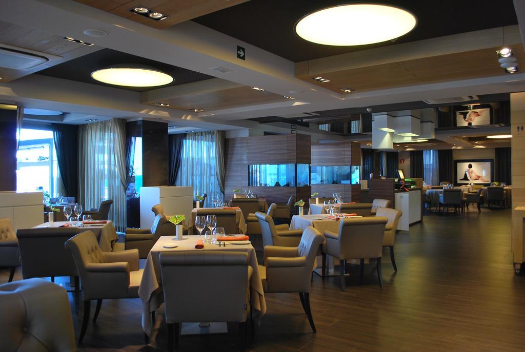Cosmopolita Hotel Boutique & Spa Castell-Platja d’Aro Exterior foto