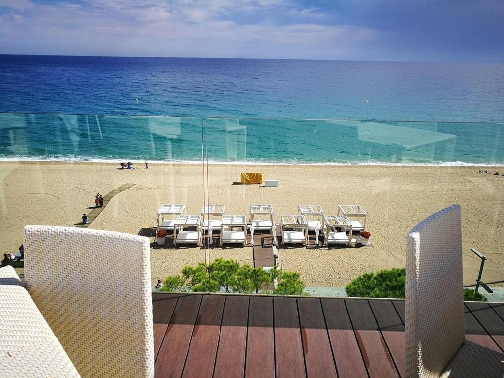 Cosmopolita Hotel Boutique & Spa Castell-Platja d’Aro Exterior foto