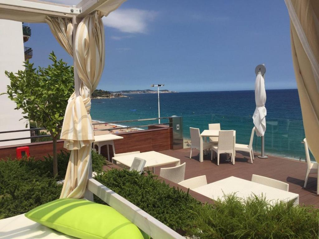Cosmopolita Hotel Boutique & Spa Castell-Platja d’Aro Exterior foto